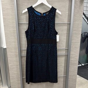 B. Smart Black Sheath Mini Dress Sleeveless Crew Neck